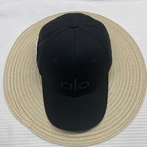 NWT Alo Yoga Off-Duty Dad Cap (Limited Edition)